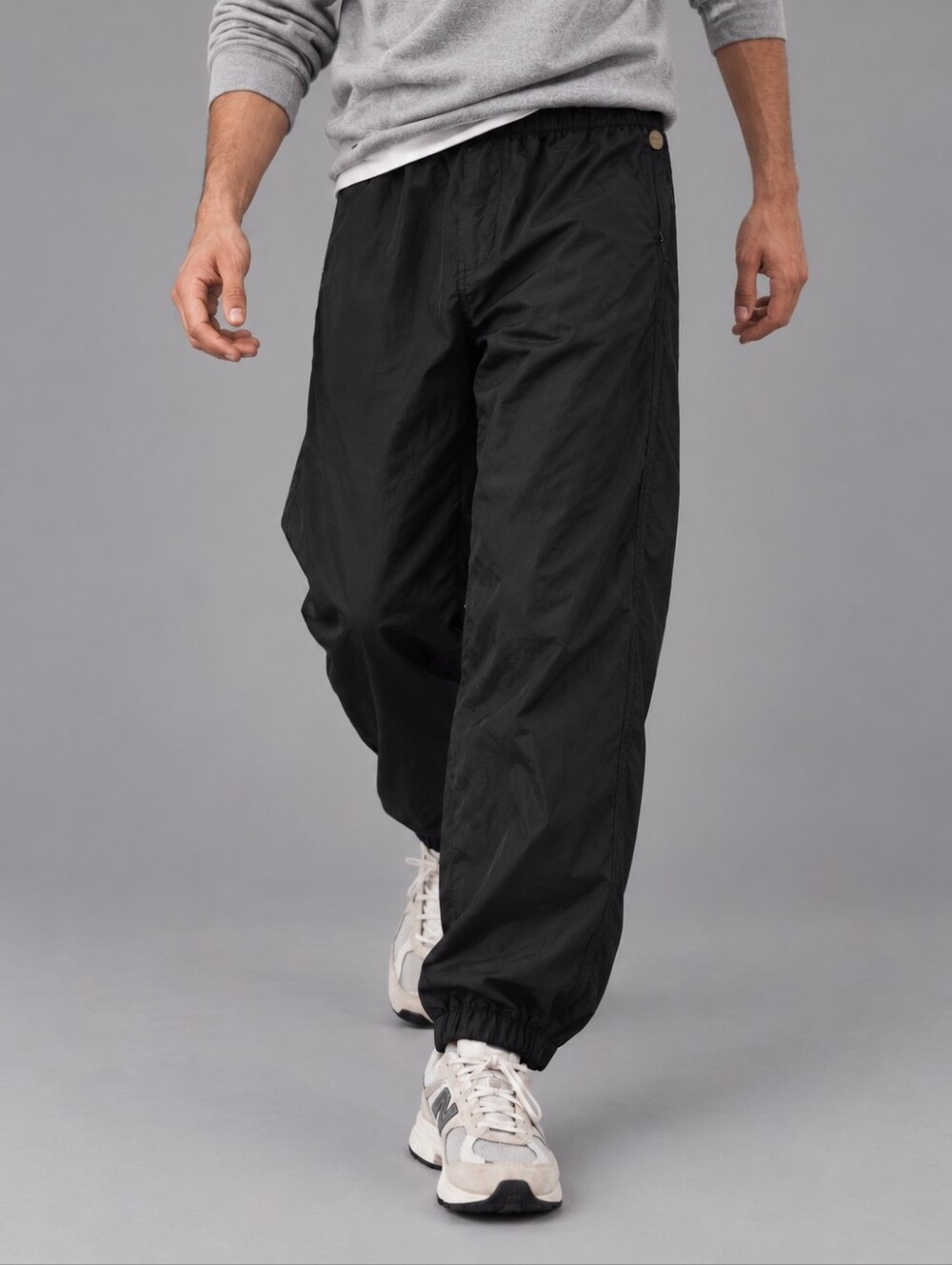 Vintage L.L. Bean Black Supplex Nylon Wind Pants Full Side Zip Mens Size Medium